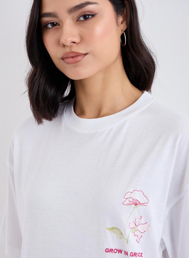 Styli Women White Exaggerated Shoulder Oversized T-Shirt - Image 3